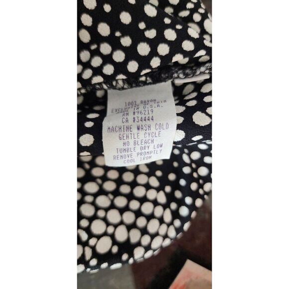 Black & White Lightweight Skirt, XL, NO Tags - Picture 10 of 10
